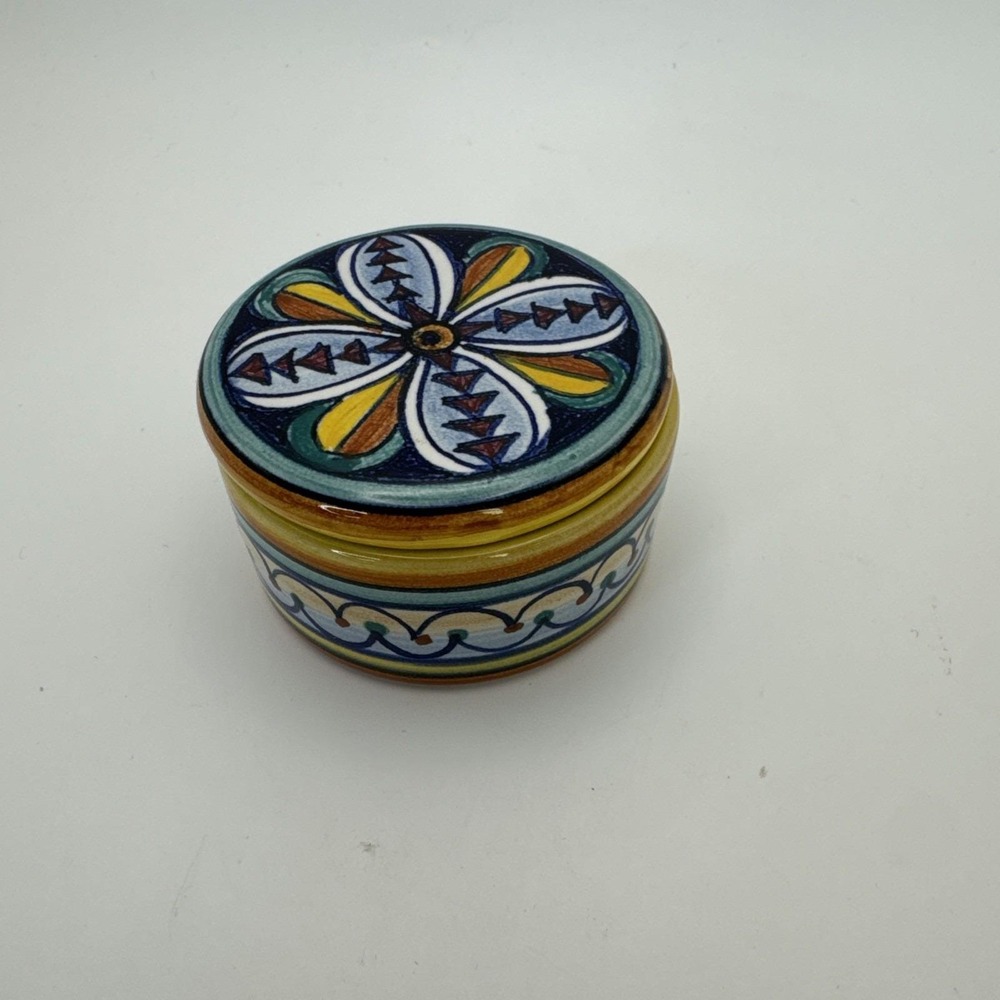 Deruta signed Italy Small Lidded Jar Trinket Box Hand painted Italy